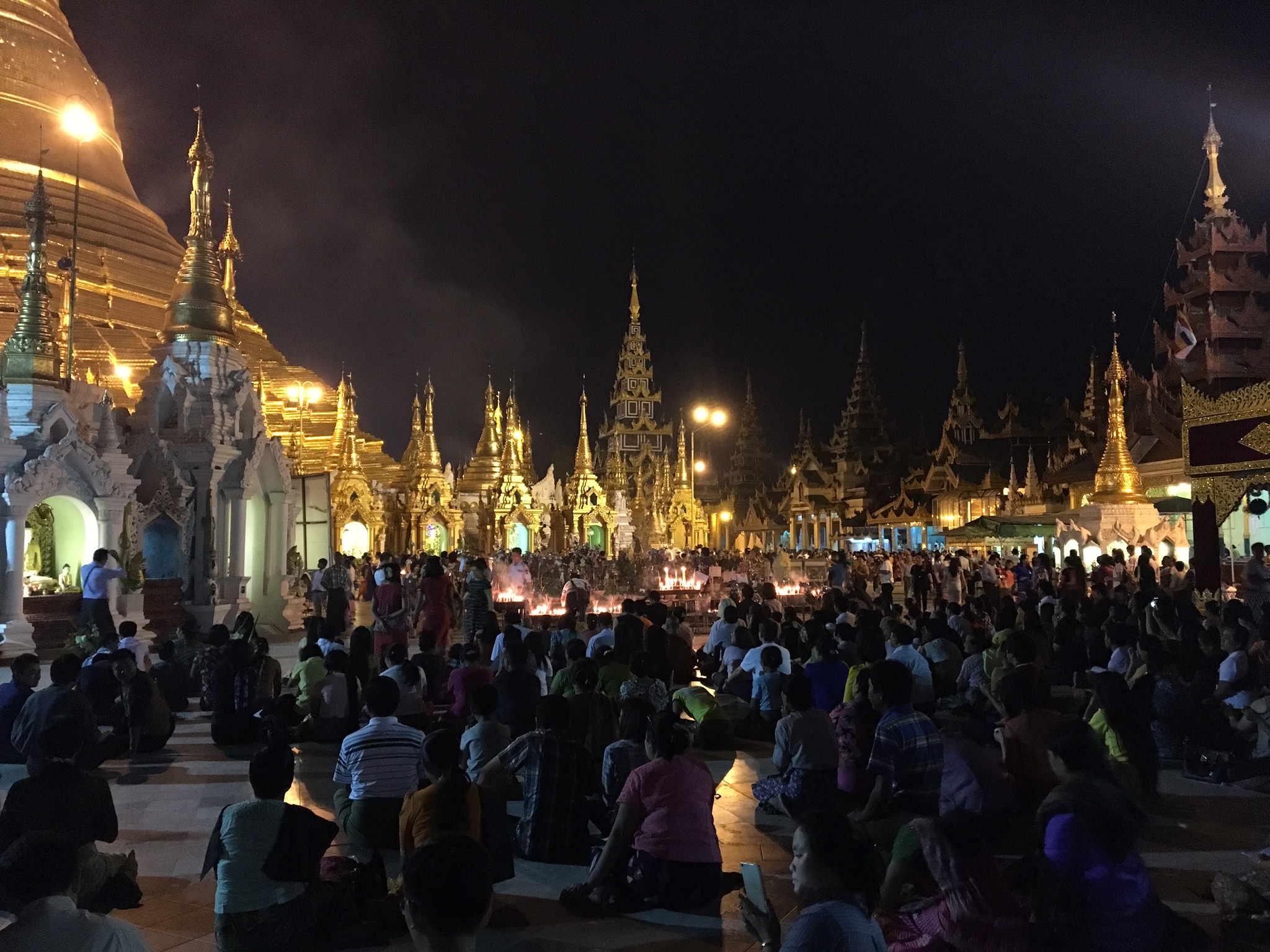 Try to sit at Shwedagon pagoda