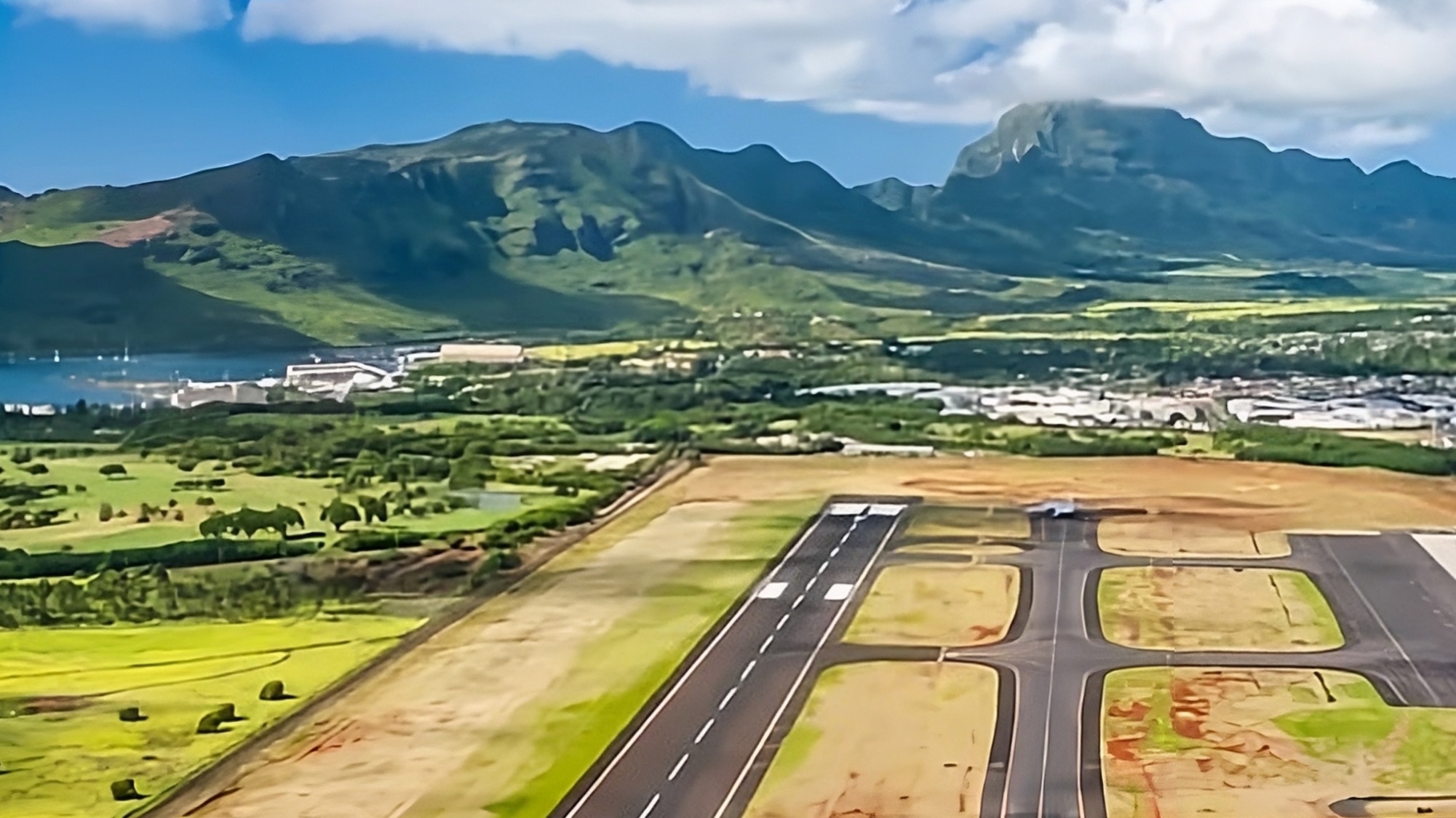 Kauai's Direct Flight to Canada Disappearing: What You Need to Know (2026)