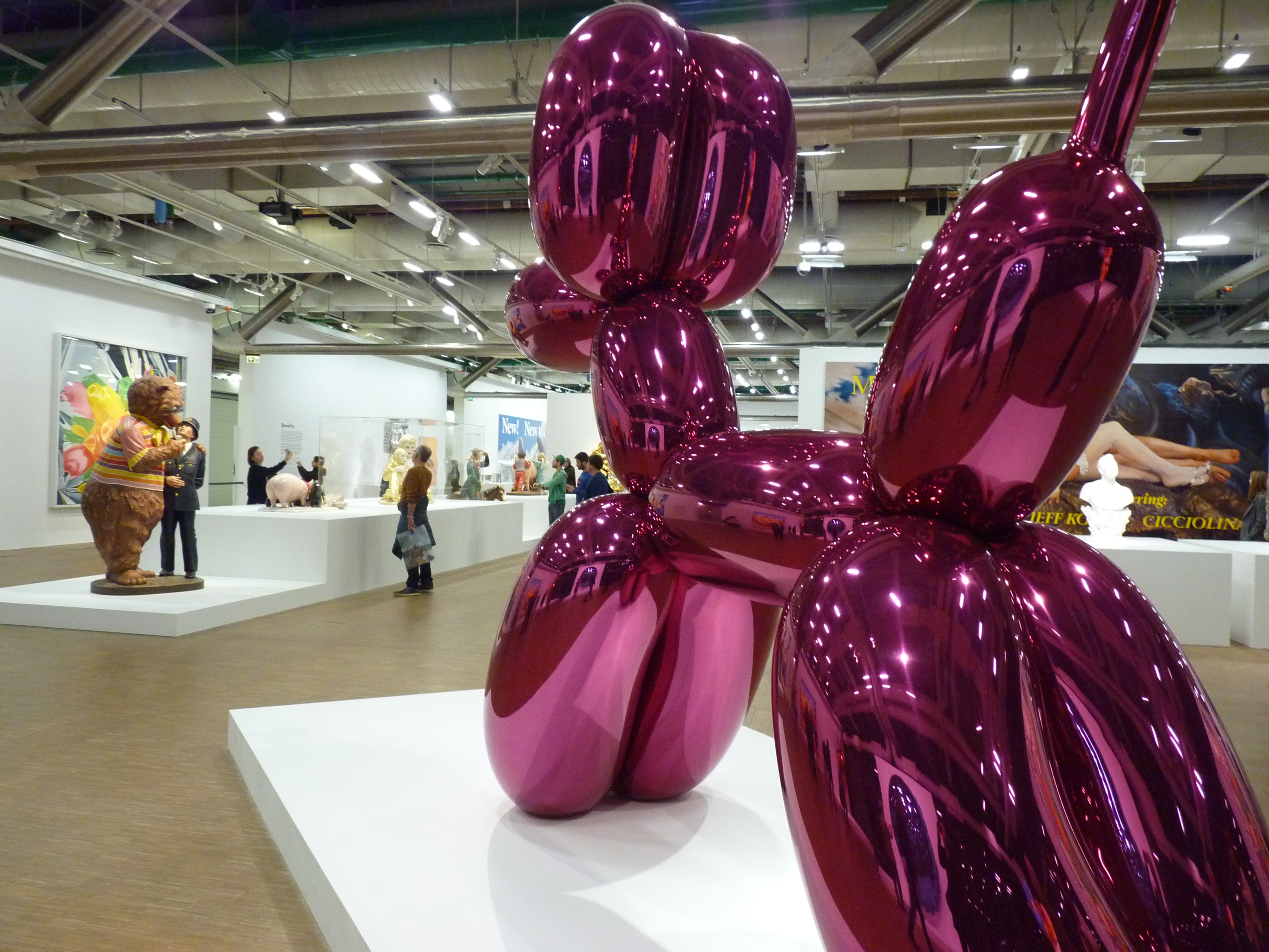 Photographie de l'exposition Jeff Koons au Centre Pompidou © beaubourgetlenumérique.wordpress.com
