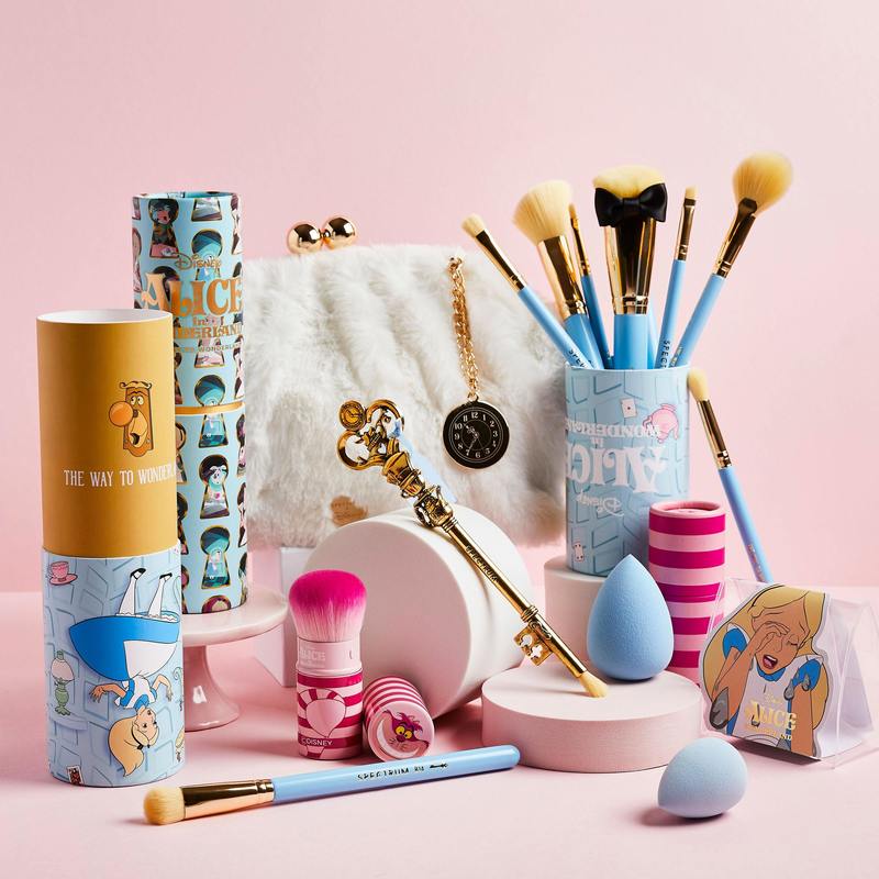 Spectrum Collections x Disney Alice In Wonderland Collection