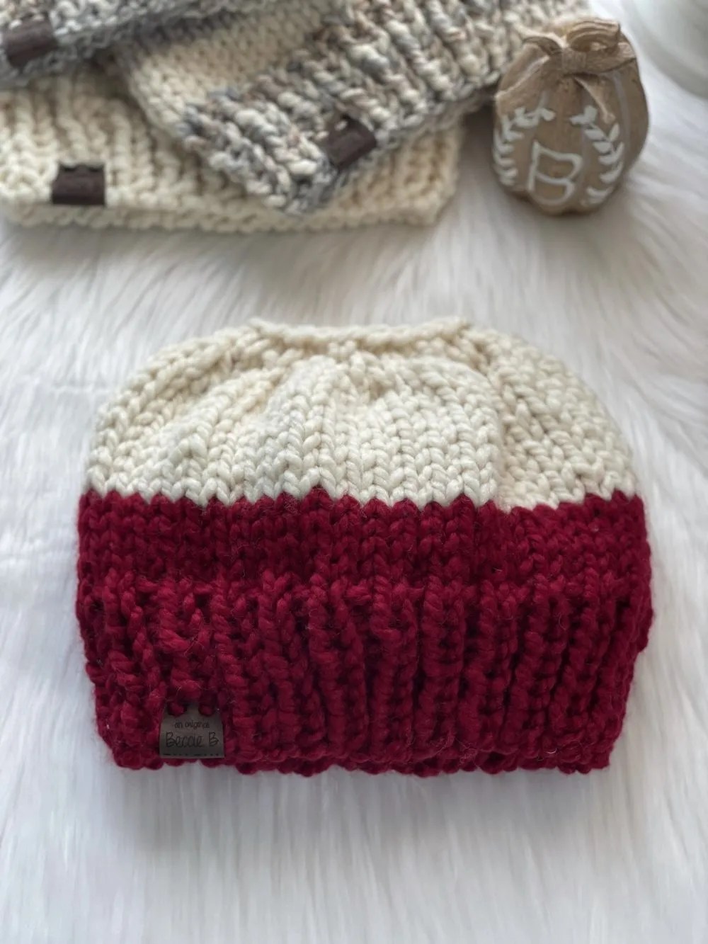 Free Knitting Pattern: Color Block Messy Bun Ponytail Winter Beanie Winter Hat