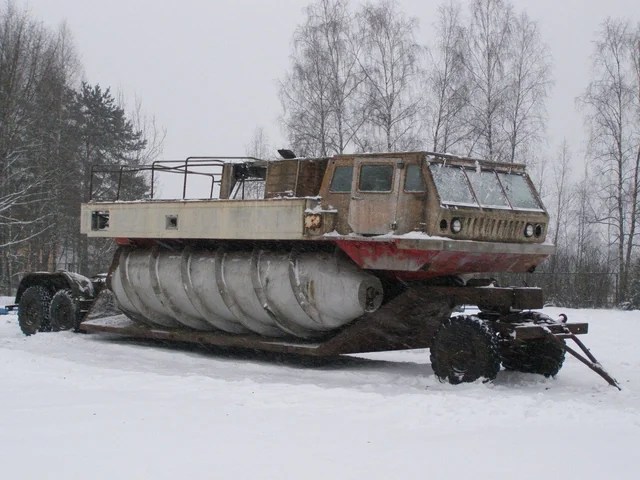 Russia’s crazy screw drive vehicle – Screw Propelled ZIL-4904