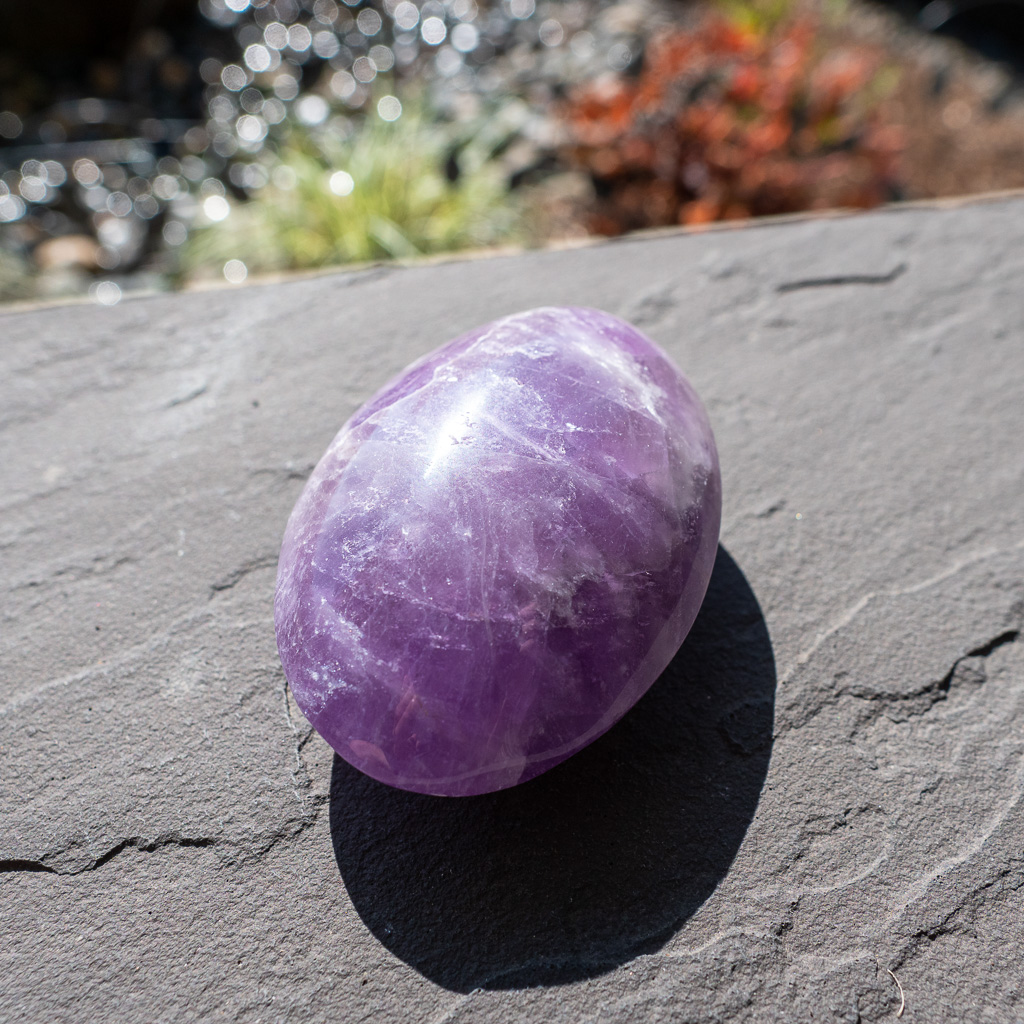 Amethyst Palm Stone - Bee Lucia Wellness Co.