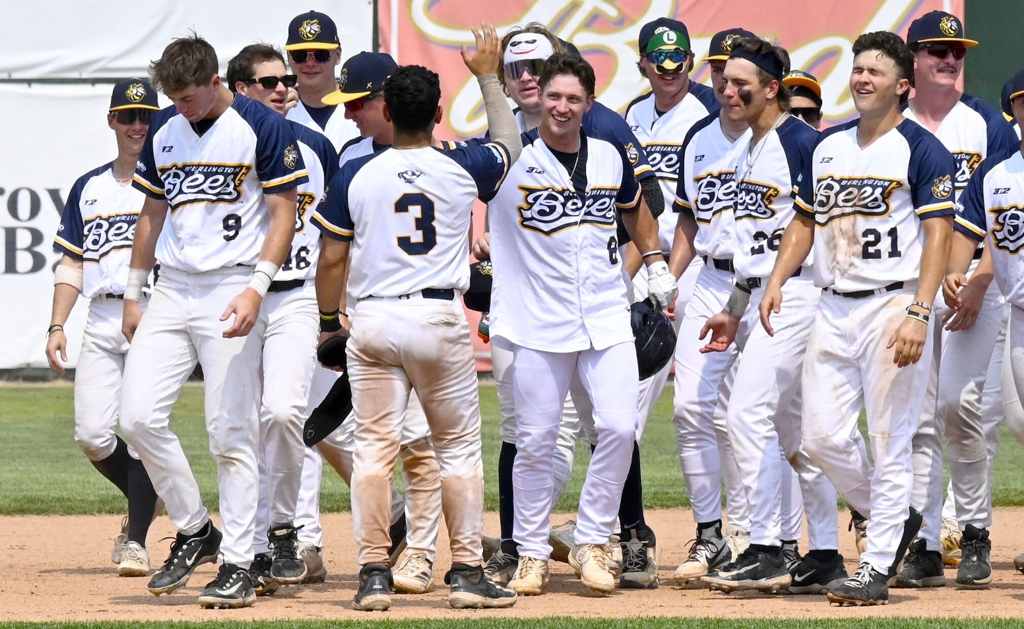 Two-Out Magic Helps Extend Winning Streak – Baseball at The Hive