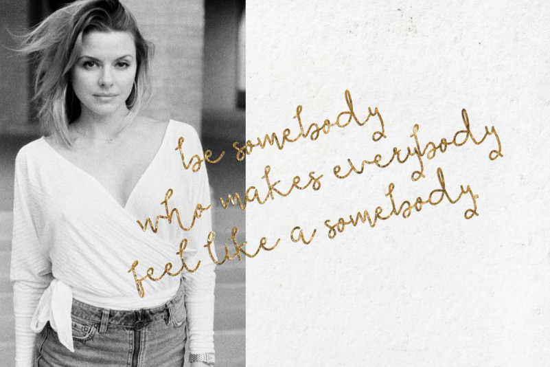 Wavaca Script Font preview image 3