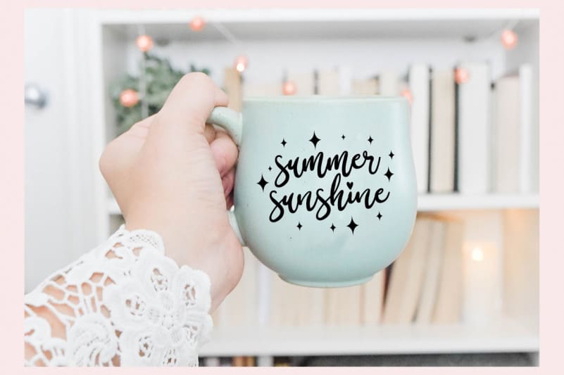 Miss Betty Script Font preview image 4