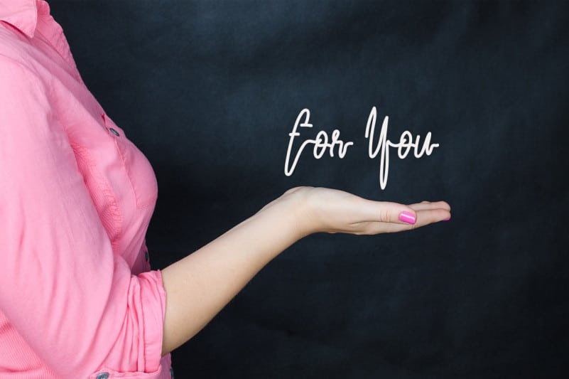 Valentine Notes Script Font preview image 3