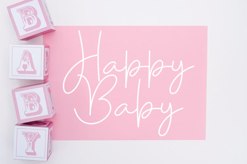 Enchanting Handwritten Font preview image 4