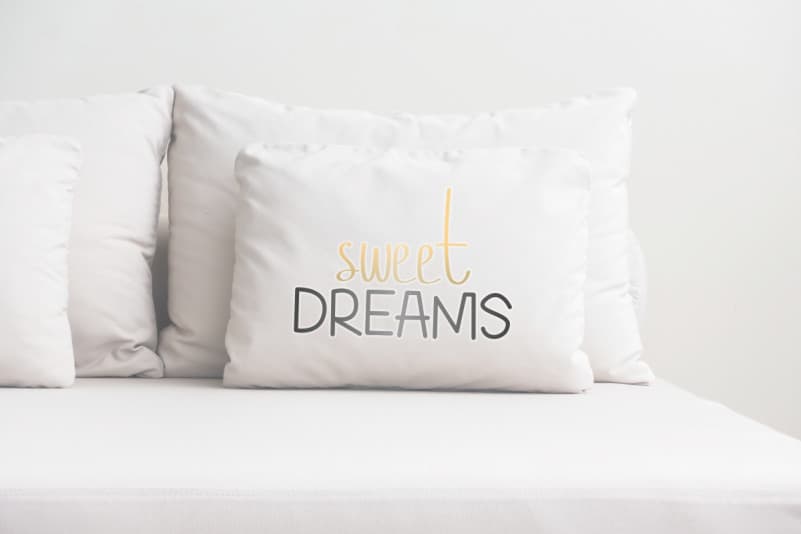 Lansbury Goulding Script Font Duo preview image 2