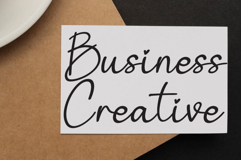 Brilliant Signature Script Font preview image 3