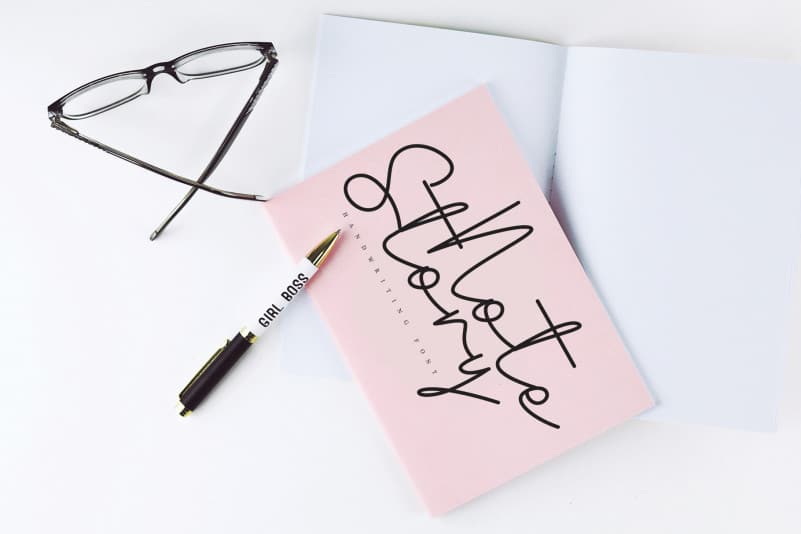 Dazzling Handwritten Font preview image 5
