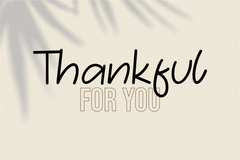 Impeccable Font preview image 5
