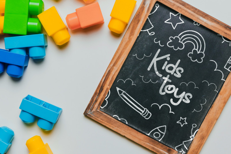 Kid Scout Font preview image 2