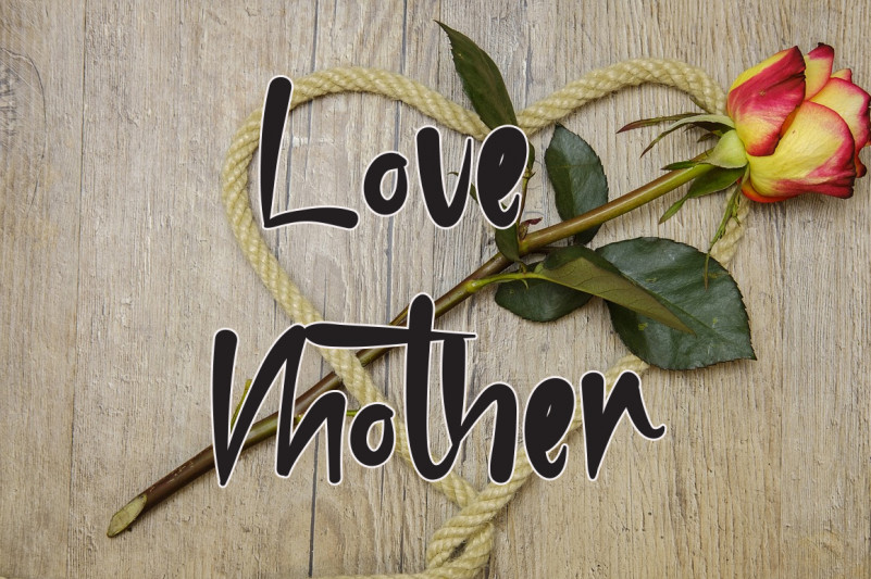 Mother’s Day Font preview image 4