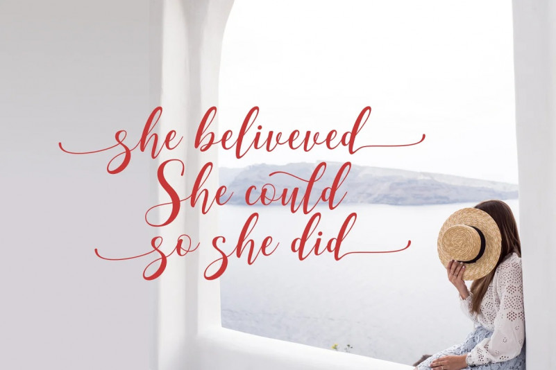 Aesthetica Font preview image 3