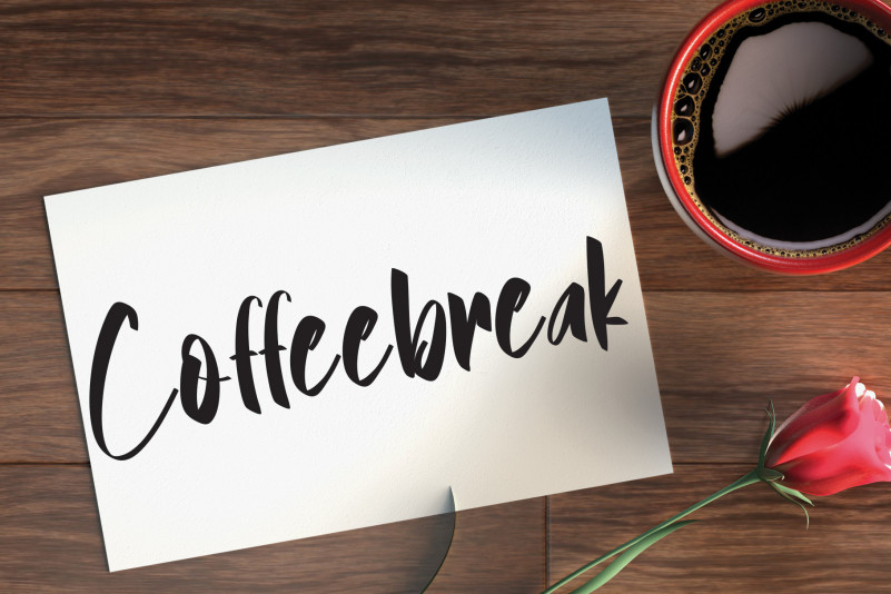 Signature Font preview image 2