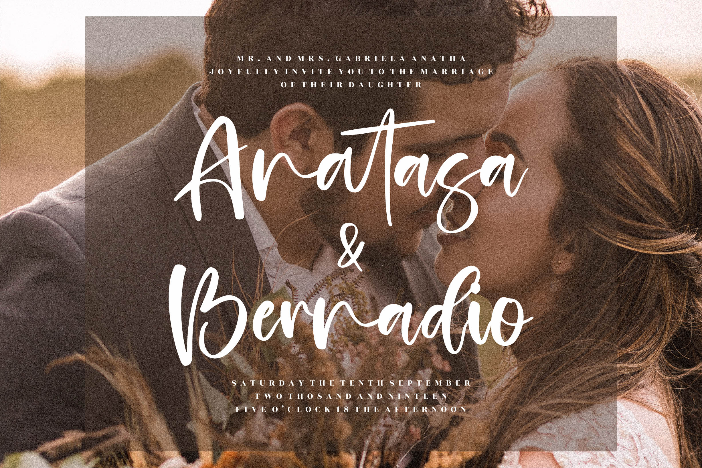 Brilliant Castelo Font preview image 5