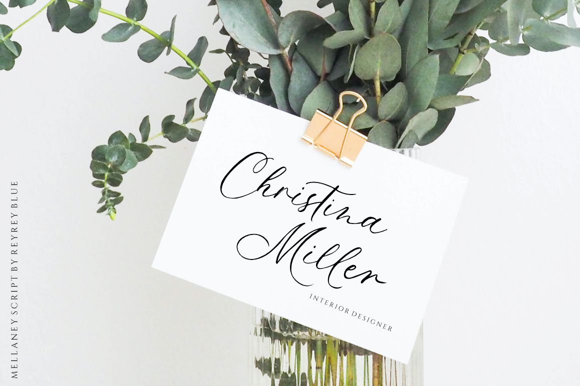 Mellaney Script Font preview image 3