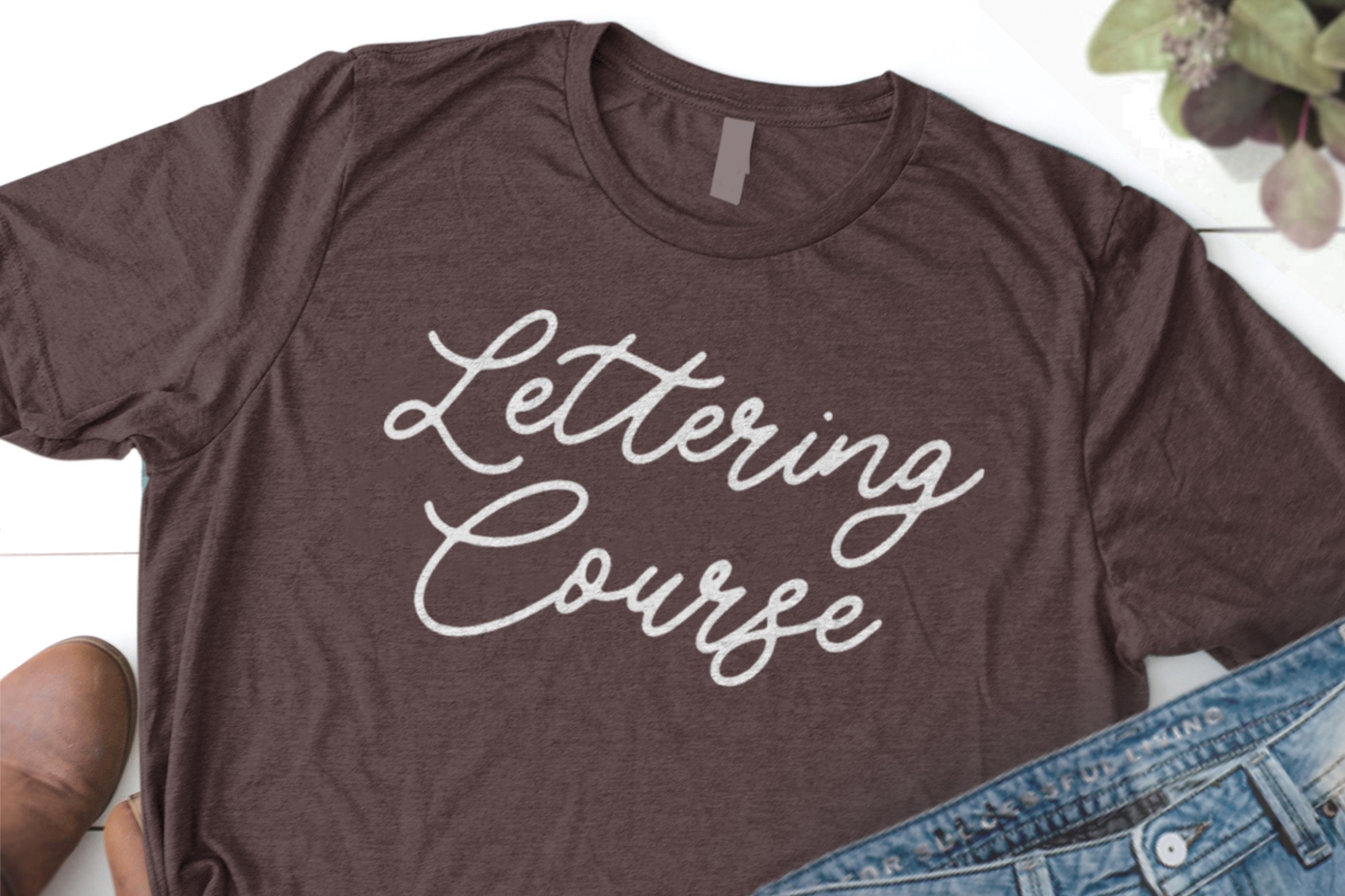Luckangle Font preview image 5