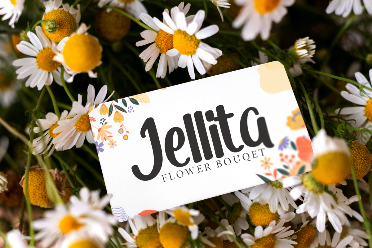 Flower Days Font preview image 2