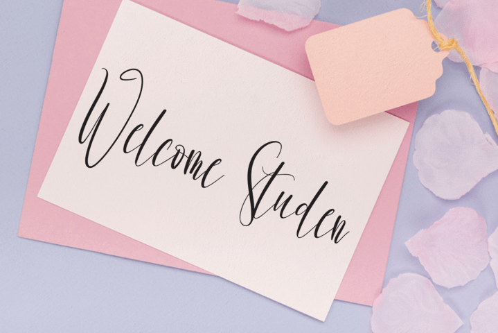Winter Font preview image 3