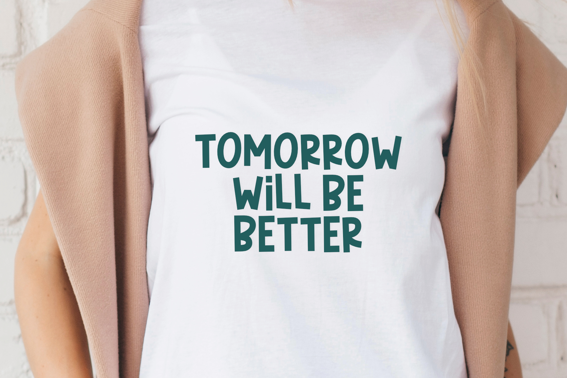 Cheeky Chic Font preview image 3