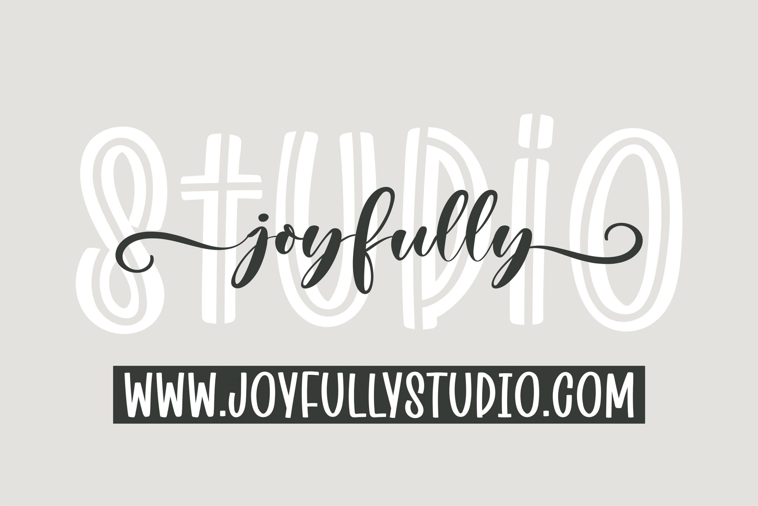 Christmas Wonders Font preview image 5