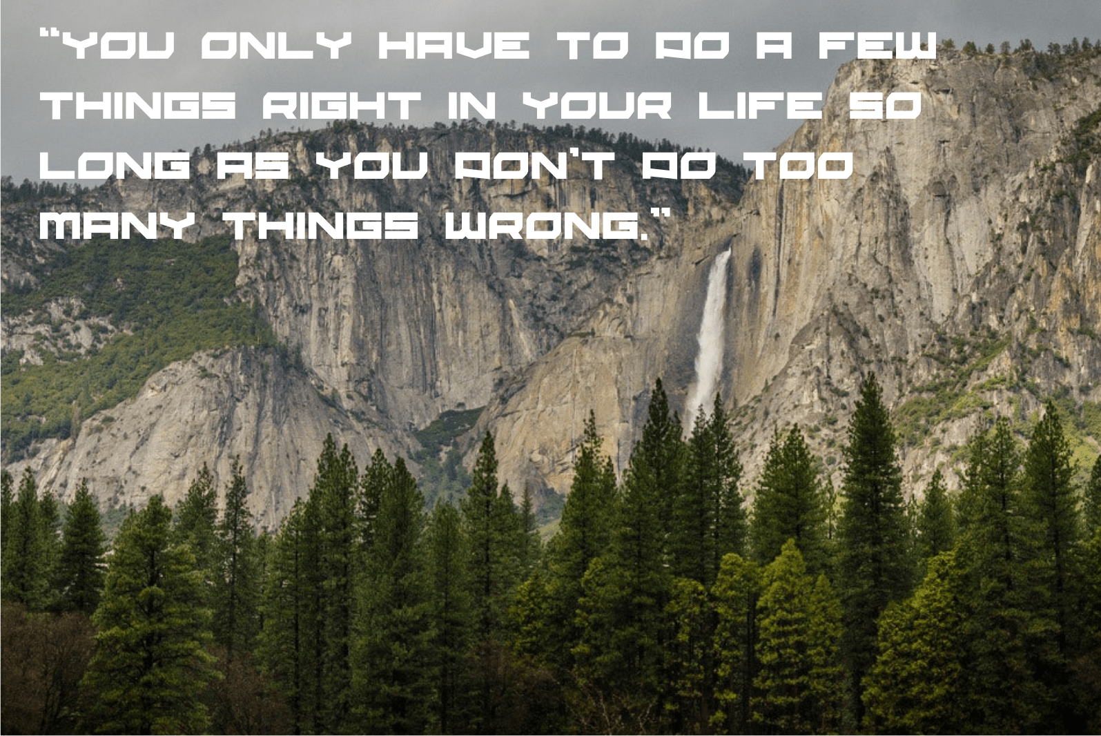 Maenes Font preview image 2