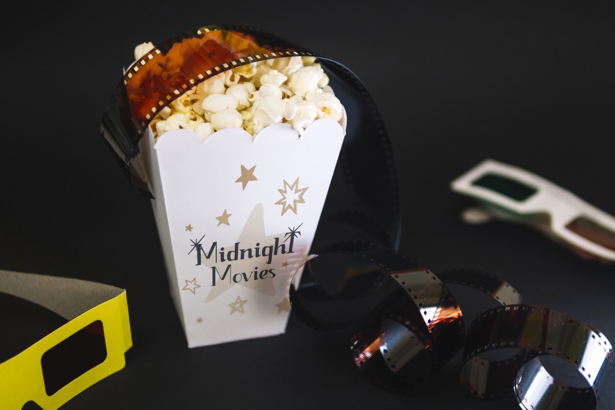 Sparks Night Font preview image 3