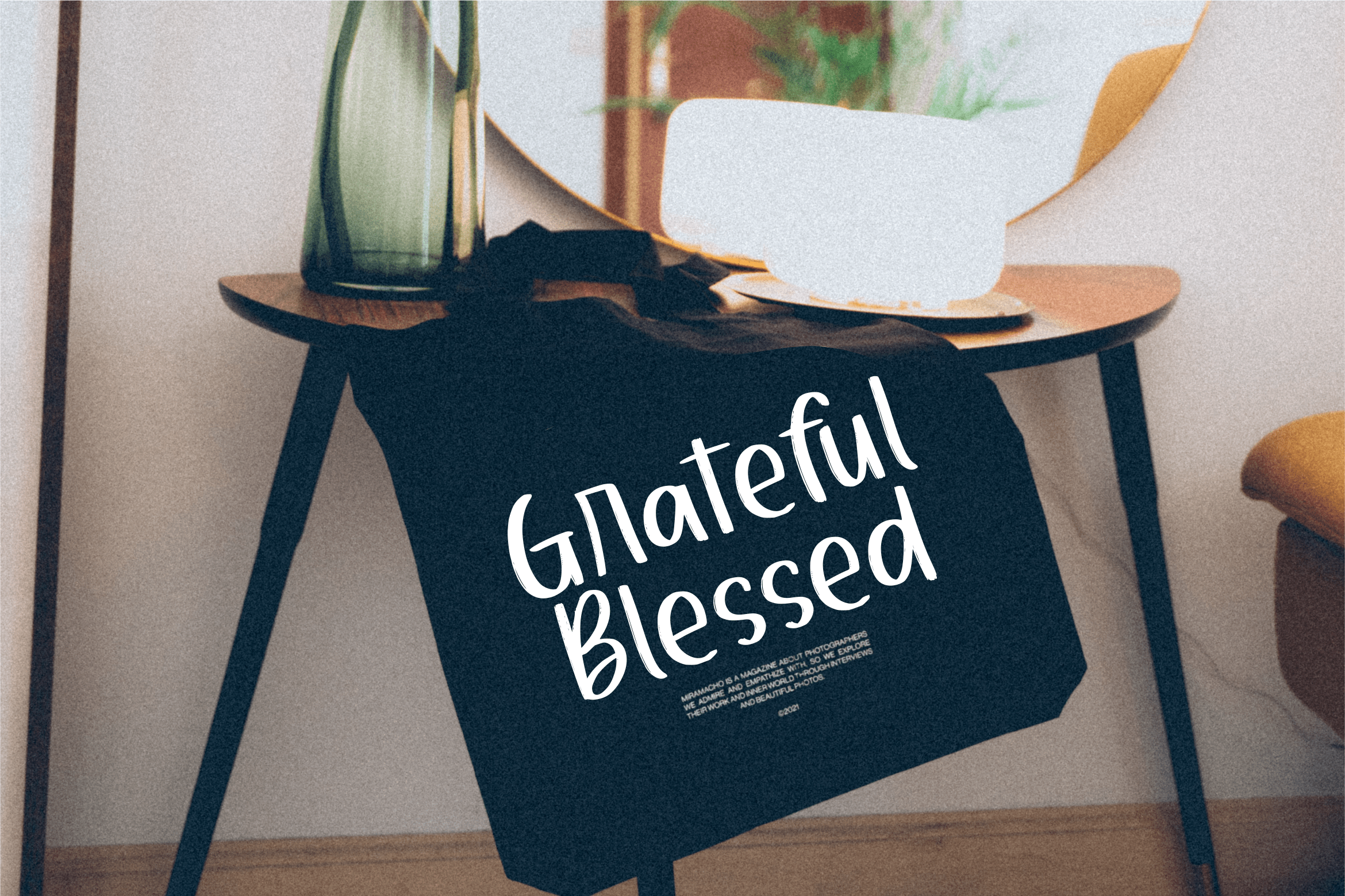 Alysagirl Font preview image 5