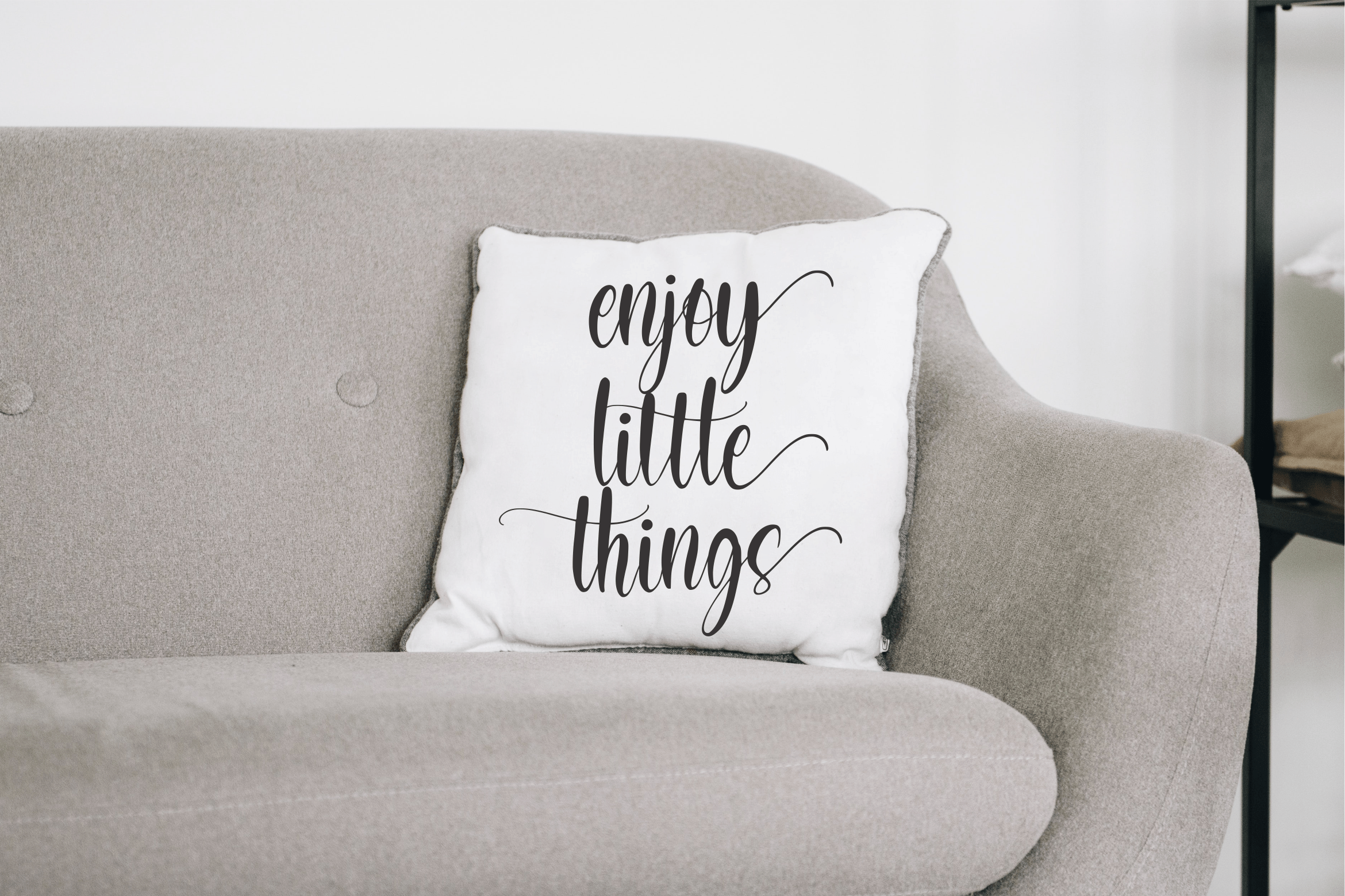 Littlesidney Font preview image 3