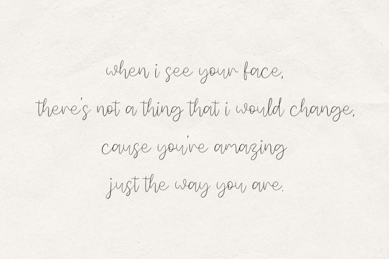 Calinea Font preview image 3
