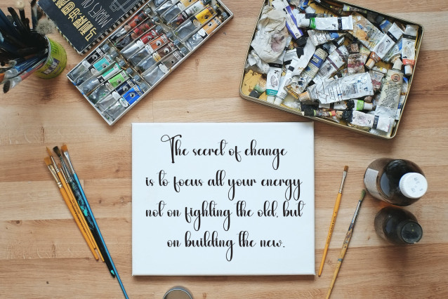 Auntie Calligraphy Font preview image 3