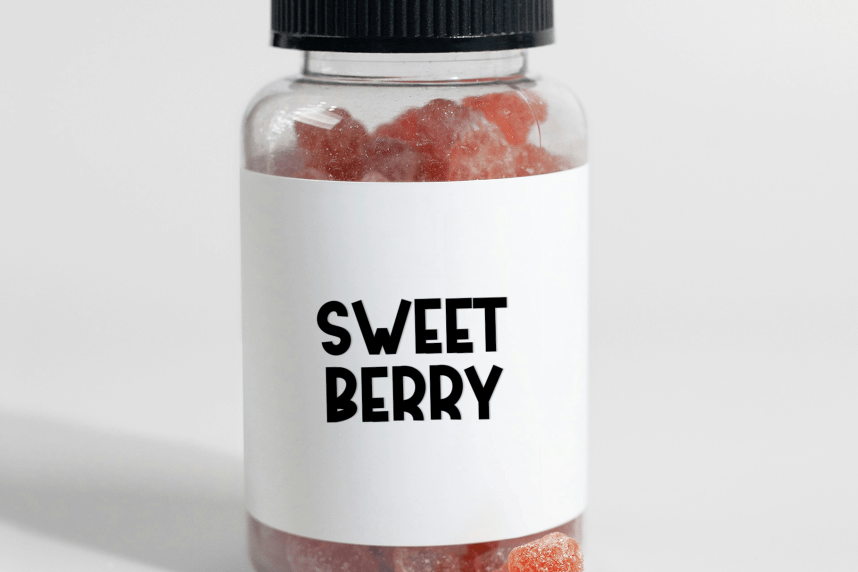 Simple Female Playful Font preview image 4