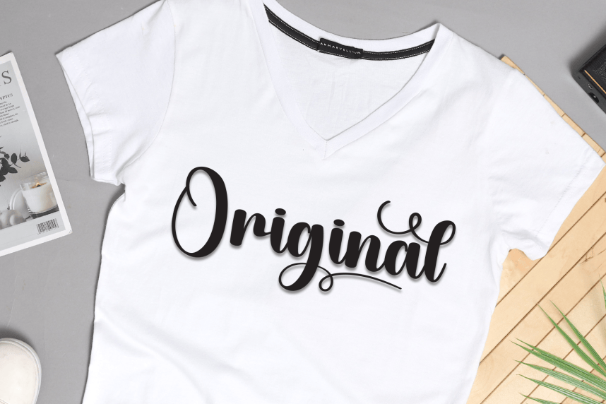 Ladybug Style Script Font preview image 4