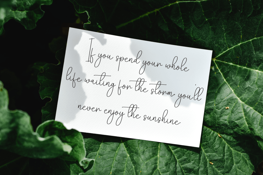 Winter Lighting – Simple Handwritten Font preview image 3