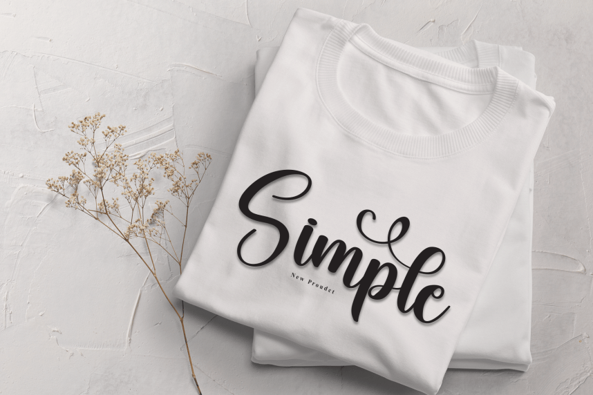 Keychain Script Font preview image 4