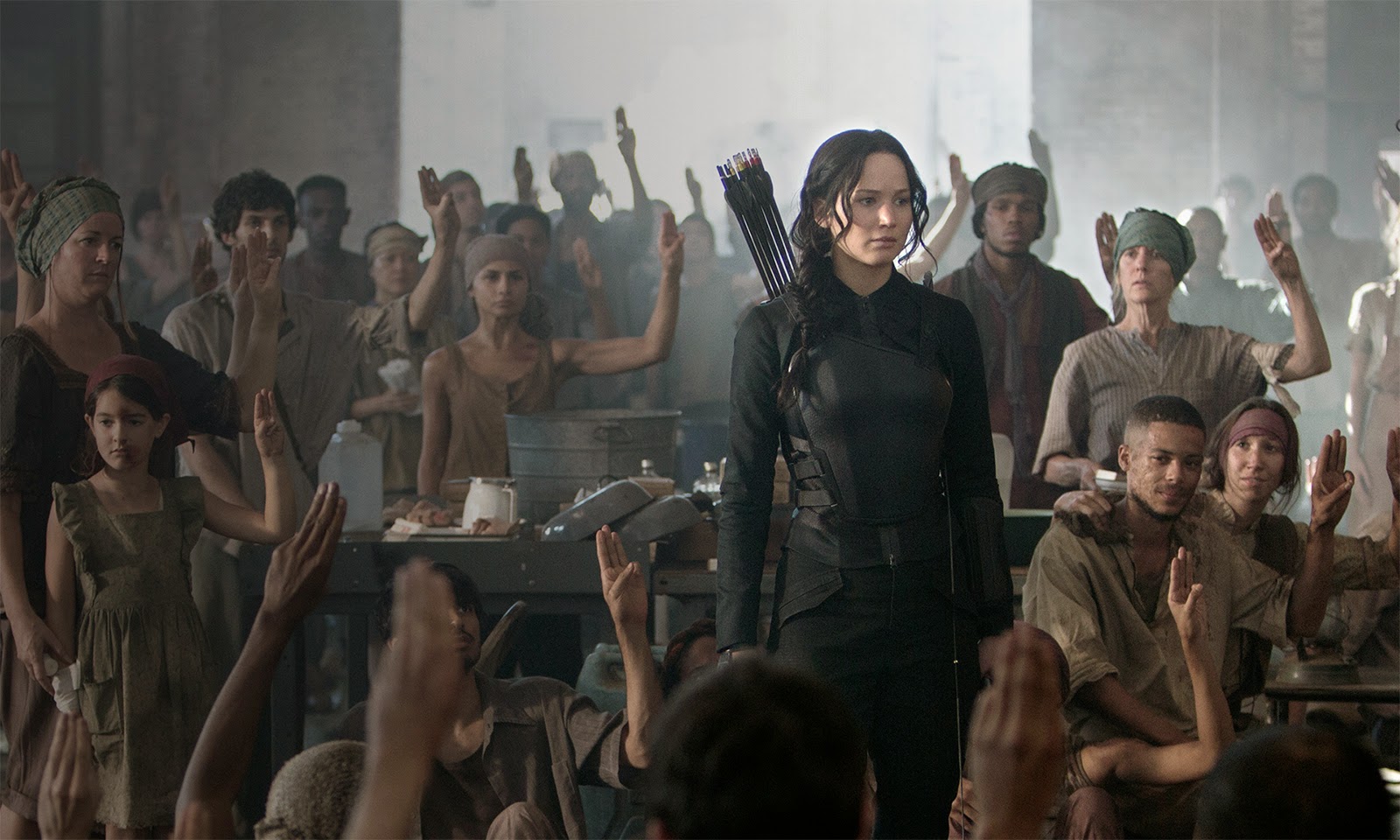 THE HUNGER GAMES: MOCKINGJAY PART 1 - Behind The Lens Online