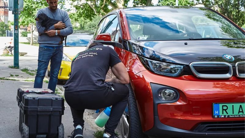 Consulting Behive Consulting - Light Art Collection - 8K Quality