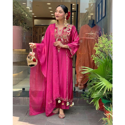 Being Womn P.V Chanderi Pink Kurta Set with Latkan & Chanderi Dupatta | Comfortable & Stylish Party Wear