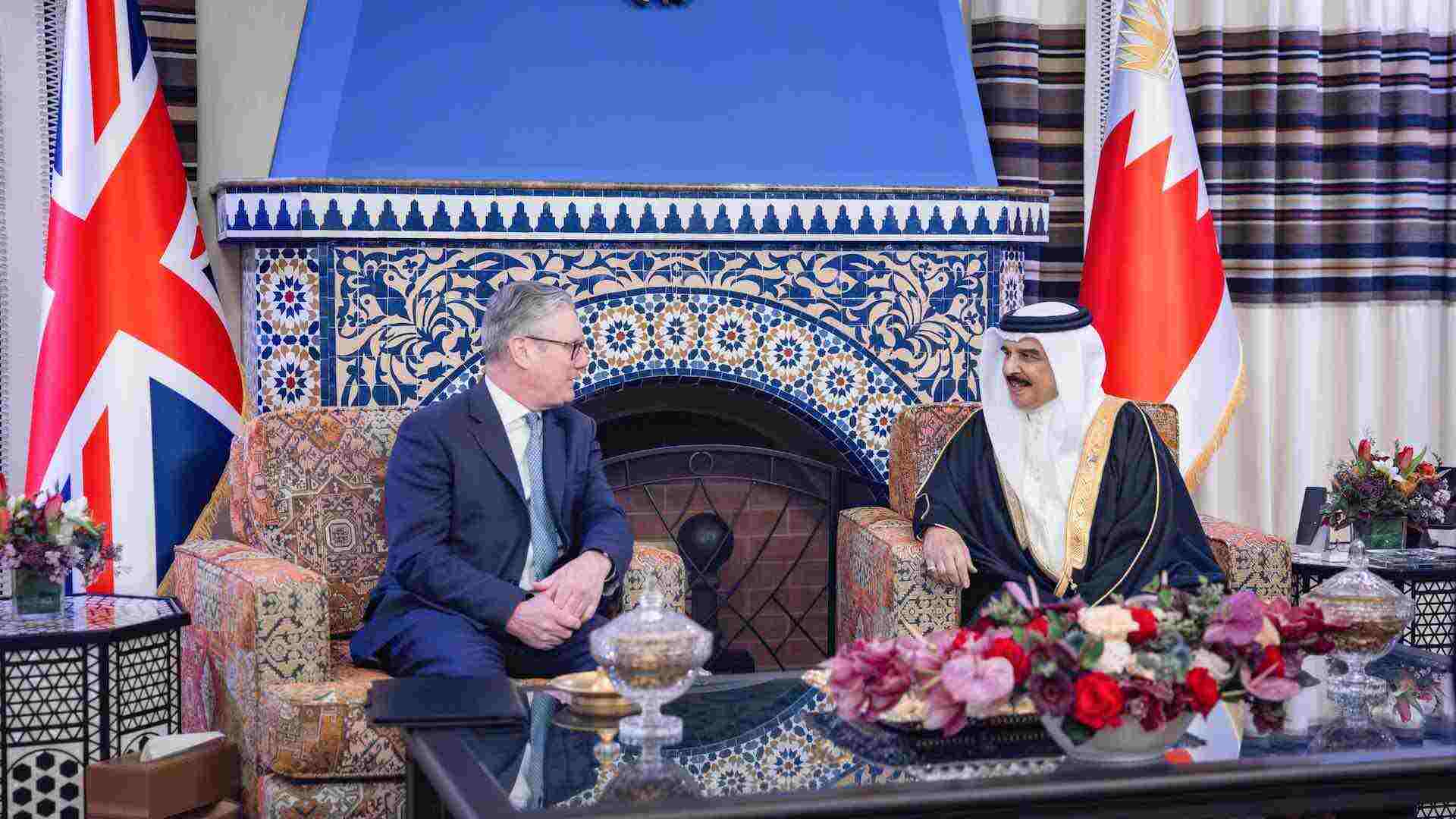 Bahrain and UK review regional tensions and economic risks