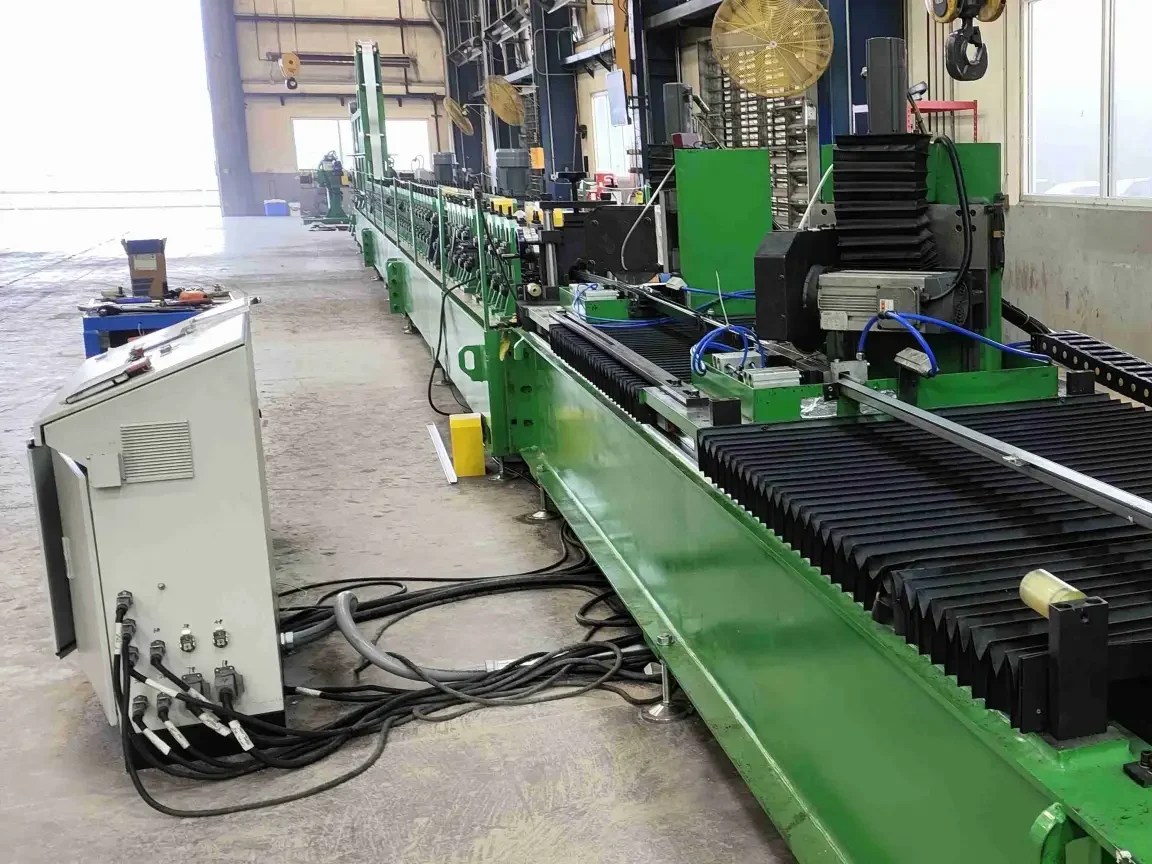 Máquina Formadora de Rolos de Estrutura para Montagem de Painel Solar