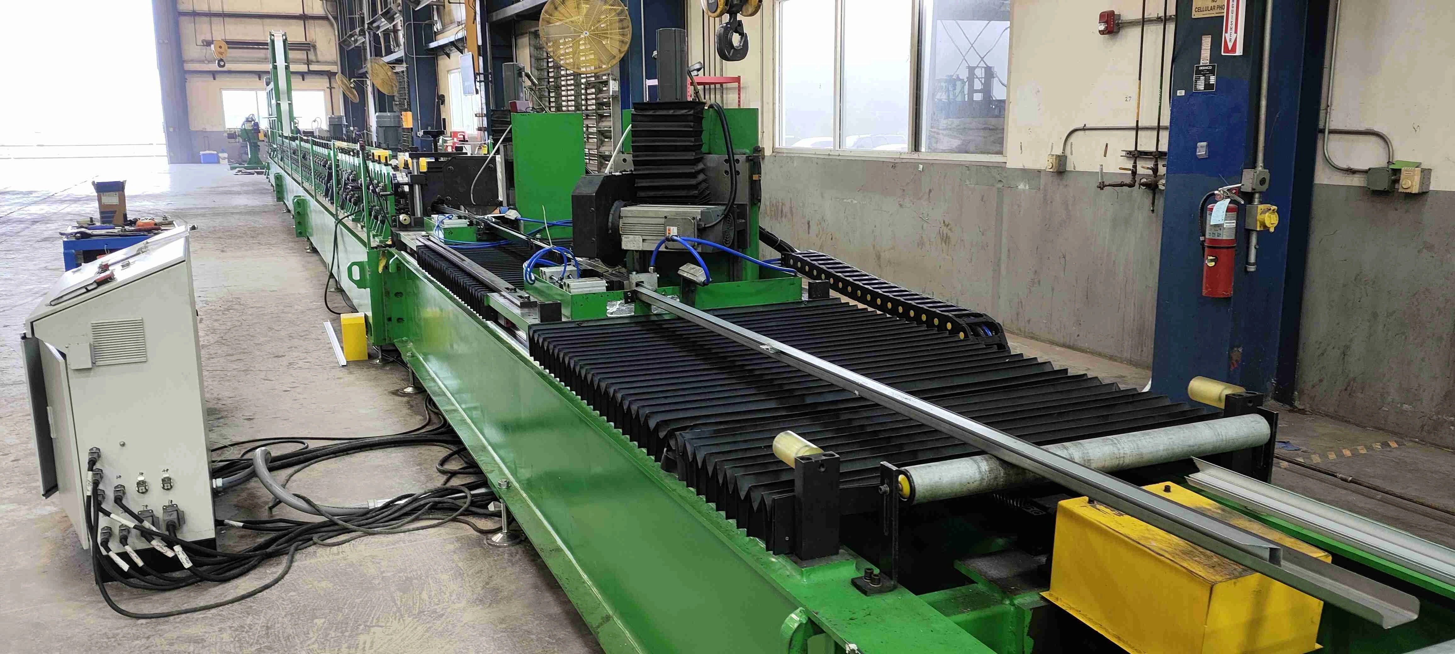 آلة تركيب هيكل الألواح الشمسية