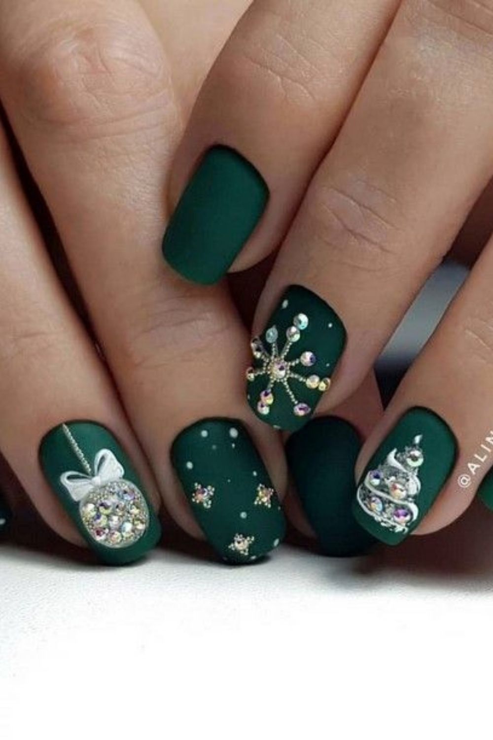 The coronavirus pandemic has changed everything about our daily lives. 36 Best Christmas Nails Design 2021 And Winter Nails Ideas