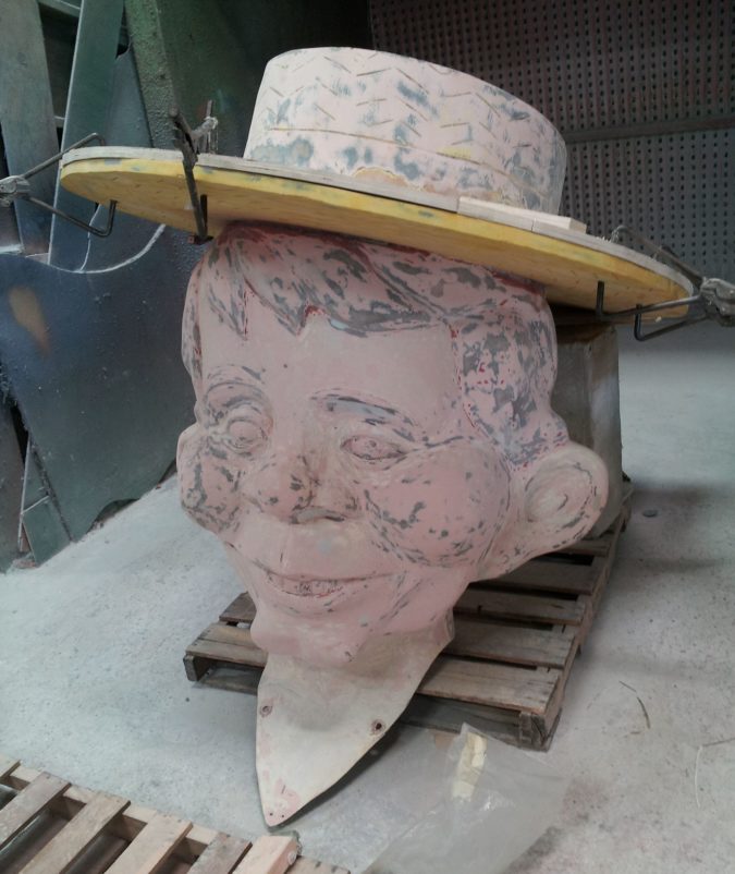 Giant man, Moretimer Snard repairs