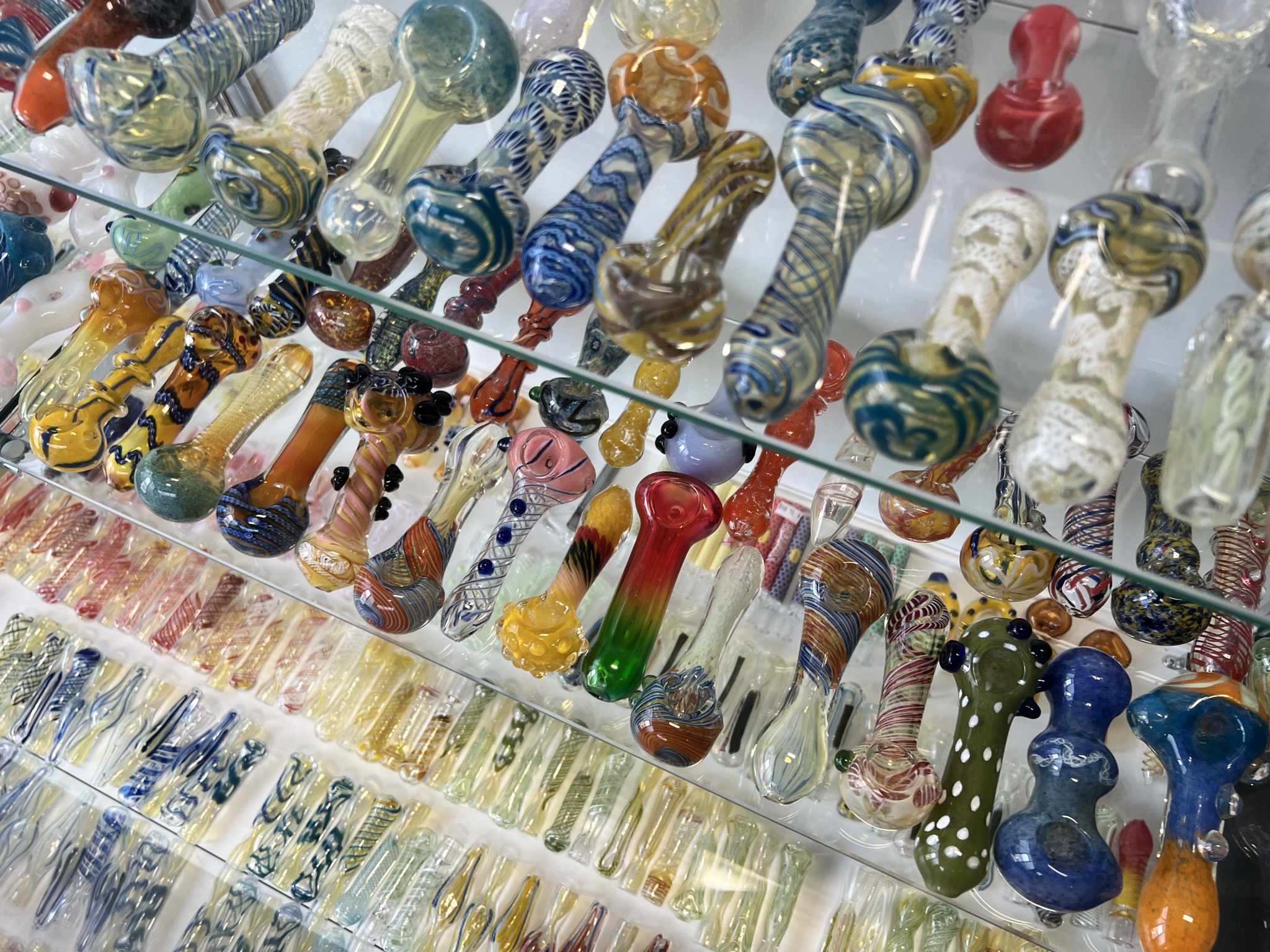 heady-glass-pipes-smoke-vape-head-shop-Belton-MO