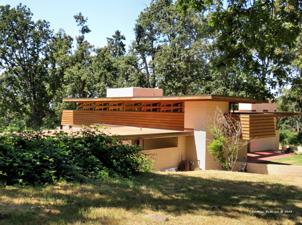 Frank Lloyd Wright house: LAPC - bend branches