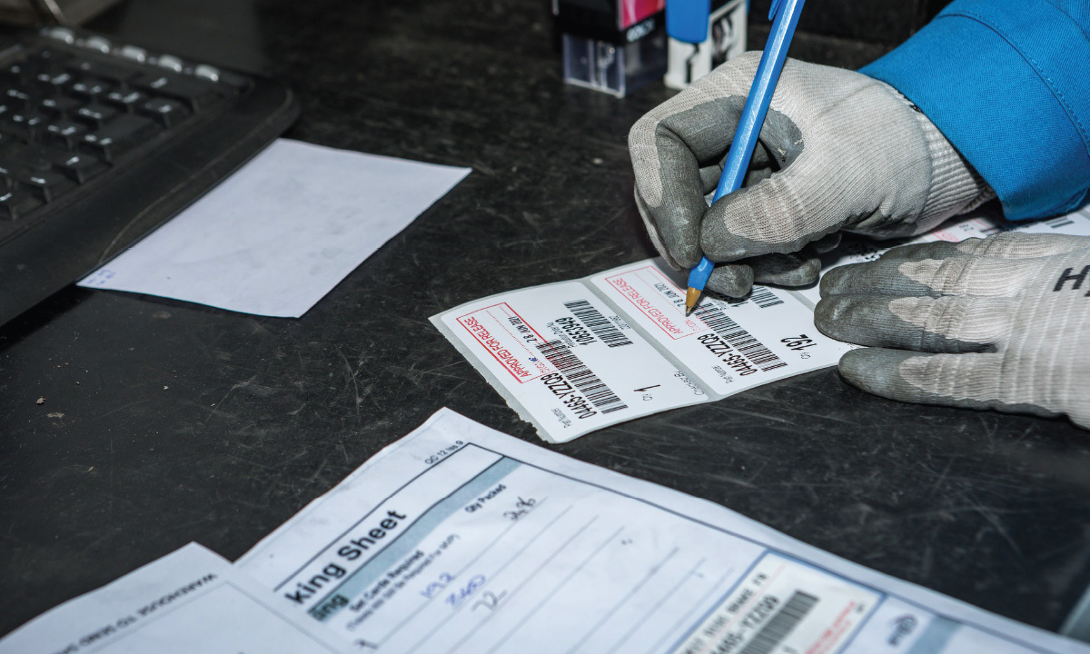 Bendix Gives Insight Into Extensive Qa Processes Bendix Brakes - Premium Mountain Picture - 8K