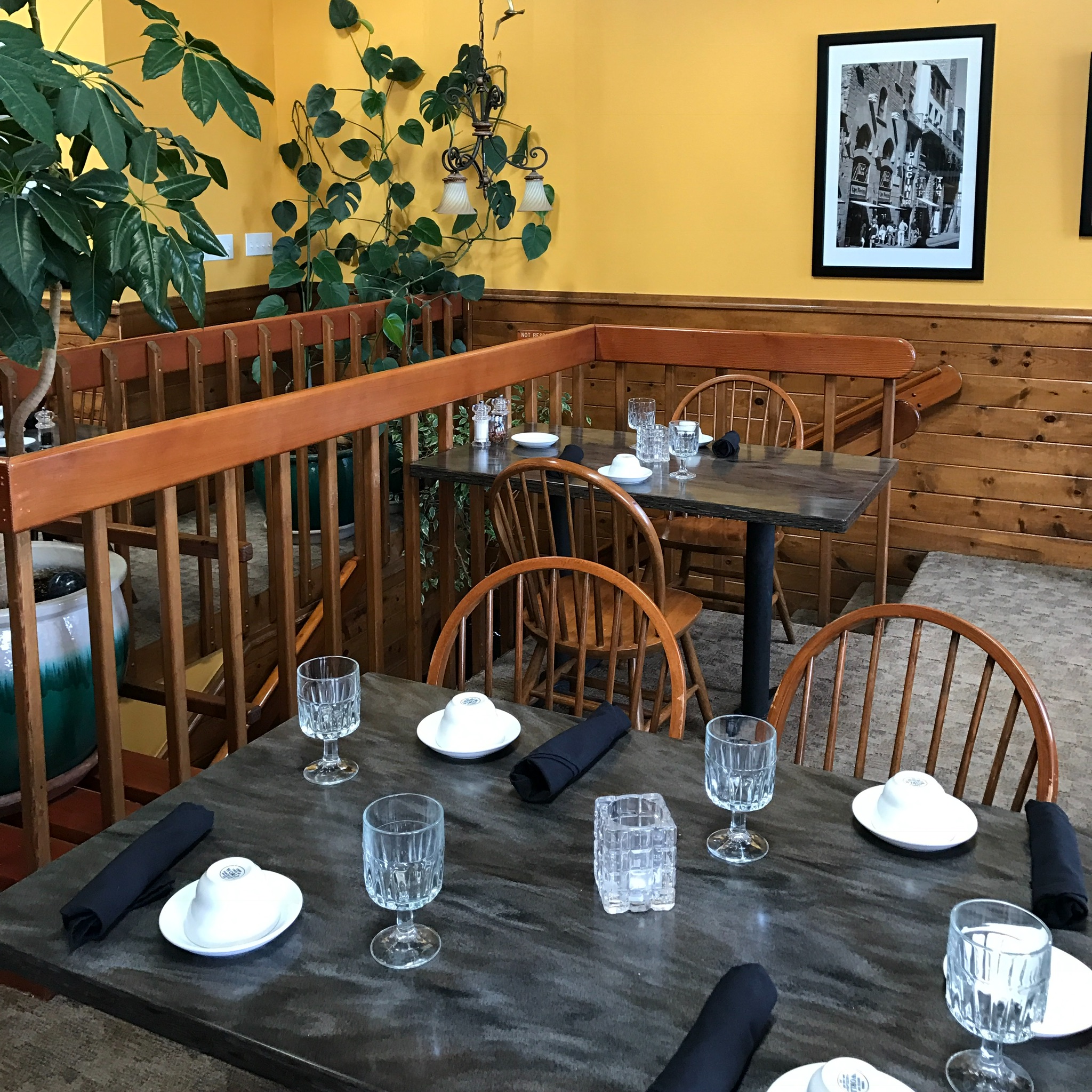 UPSTAIRS DINING - Joe had an apartment upstairs prior to converting it to dining space.