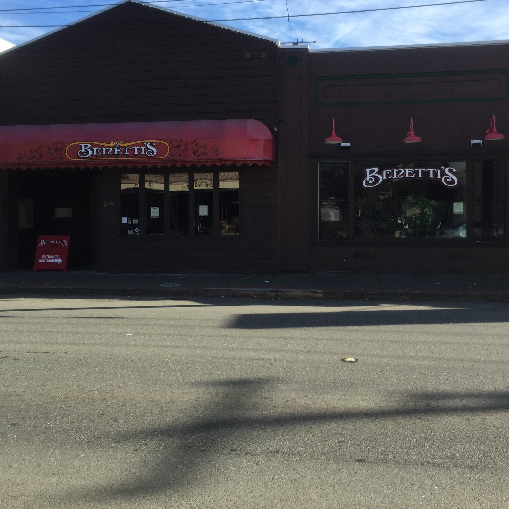 WEST ENTRANCE - Highway 101 South